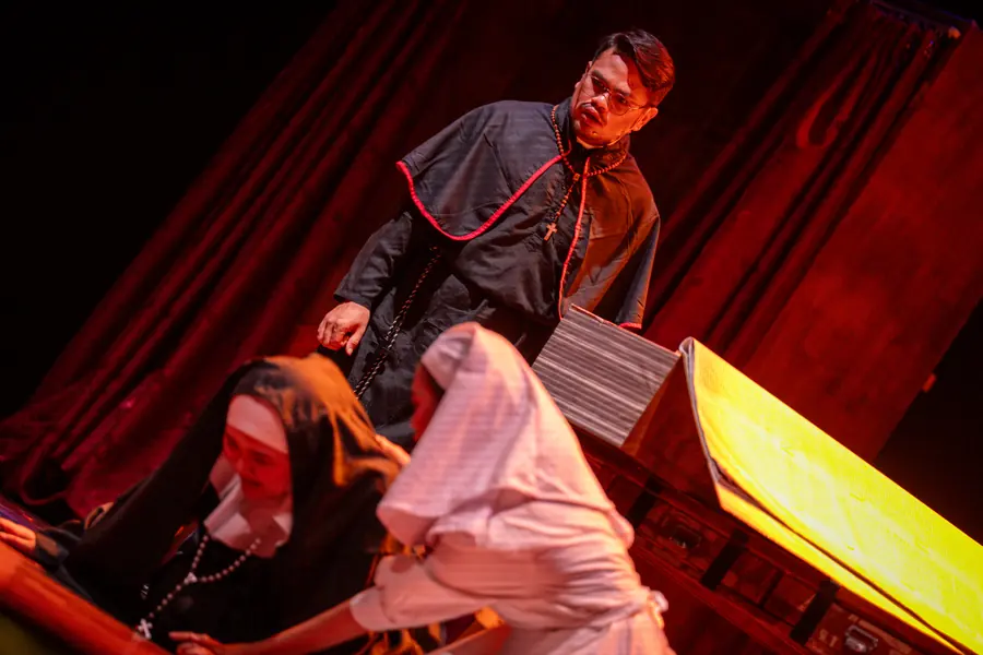 Foto 6 dari produksi DRACULA: REQUIEM
